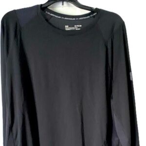 Men’s Under Armour fitted long sleeve shirt.  X large
